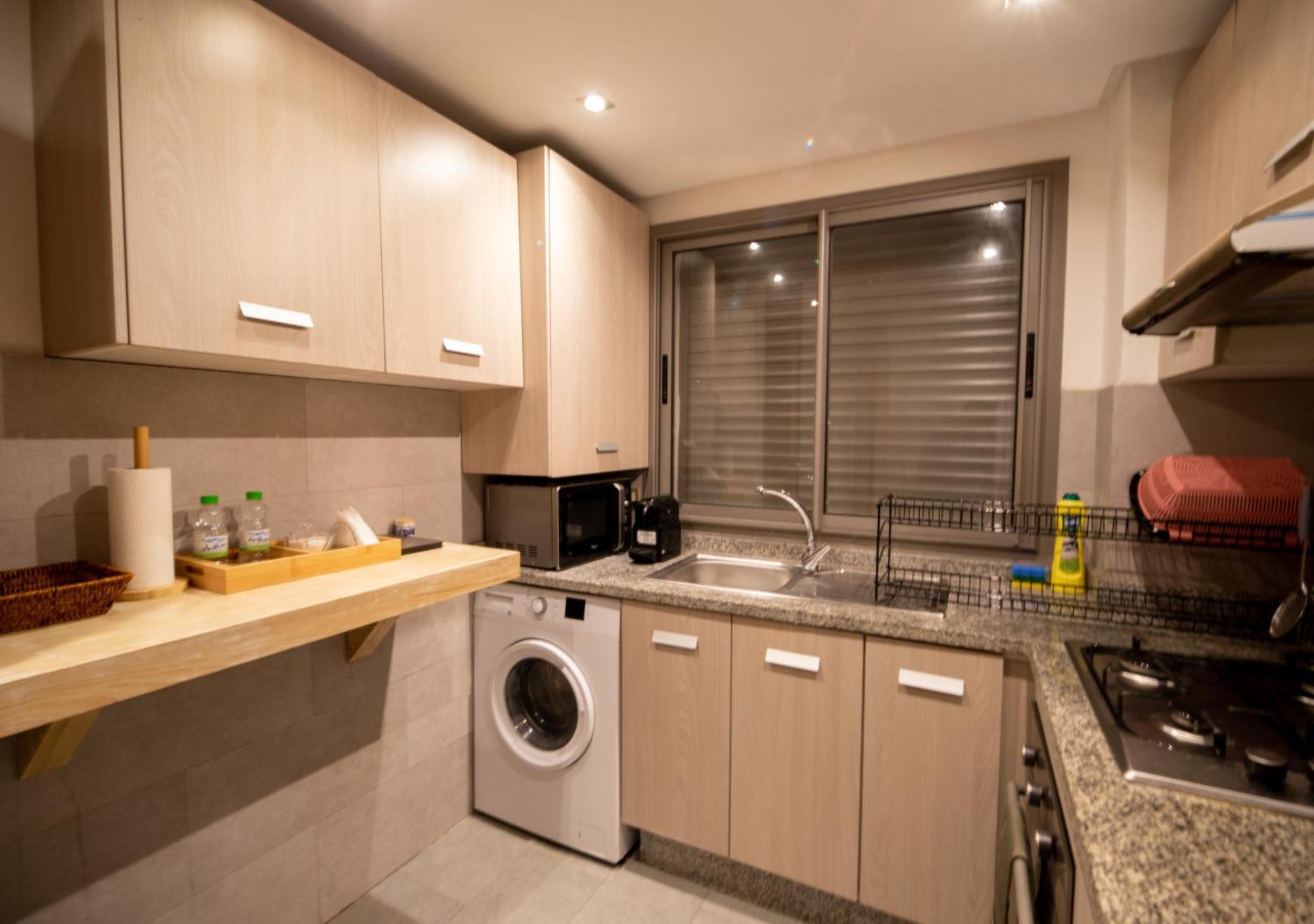 R101- Cosy And Stylish With King Size Bed- Belvedere Apartment *
