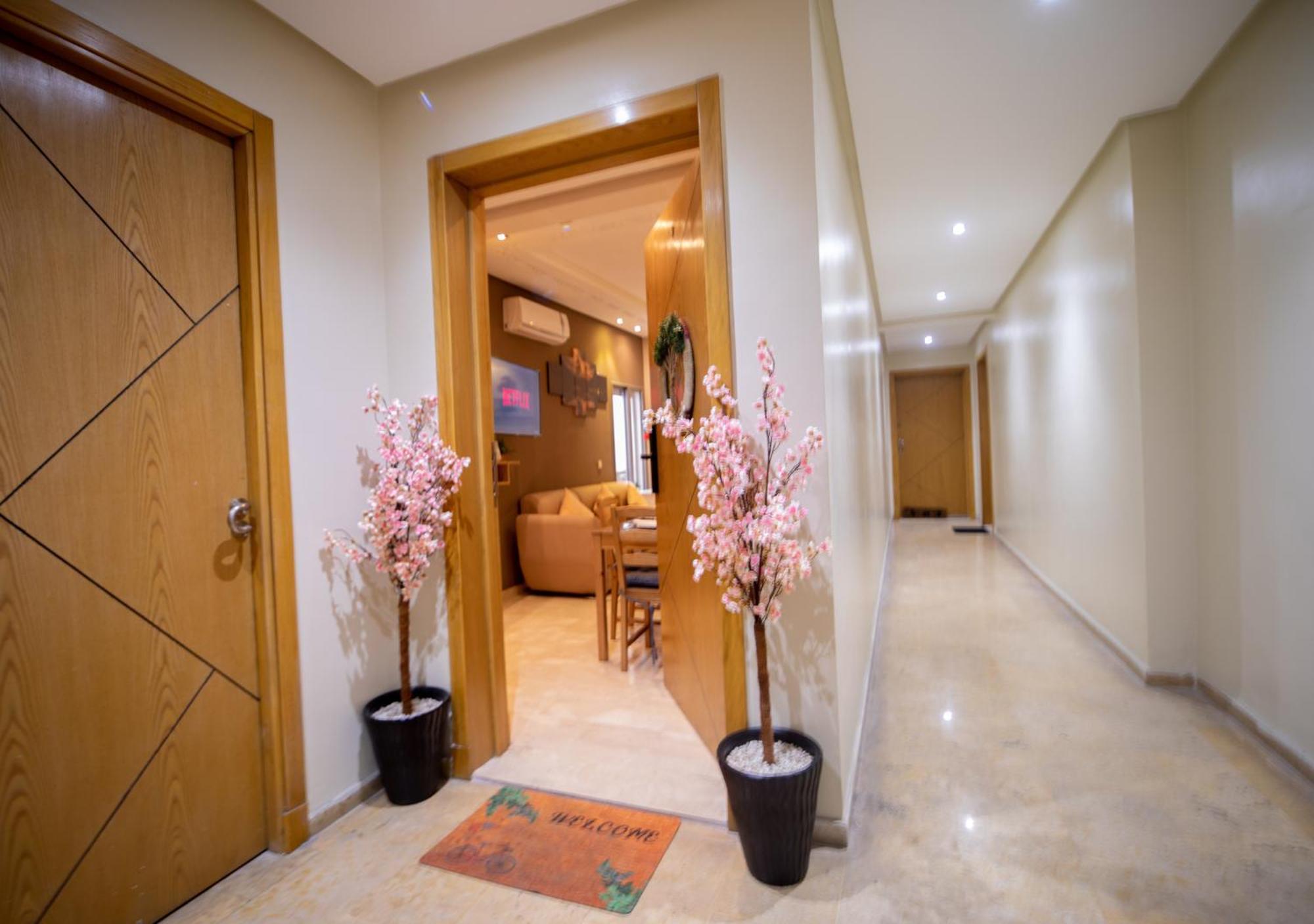 Apartment R101- Cosy And Stylish With King Size Bed- Belvedere Casablanca